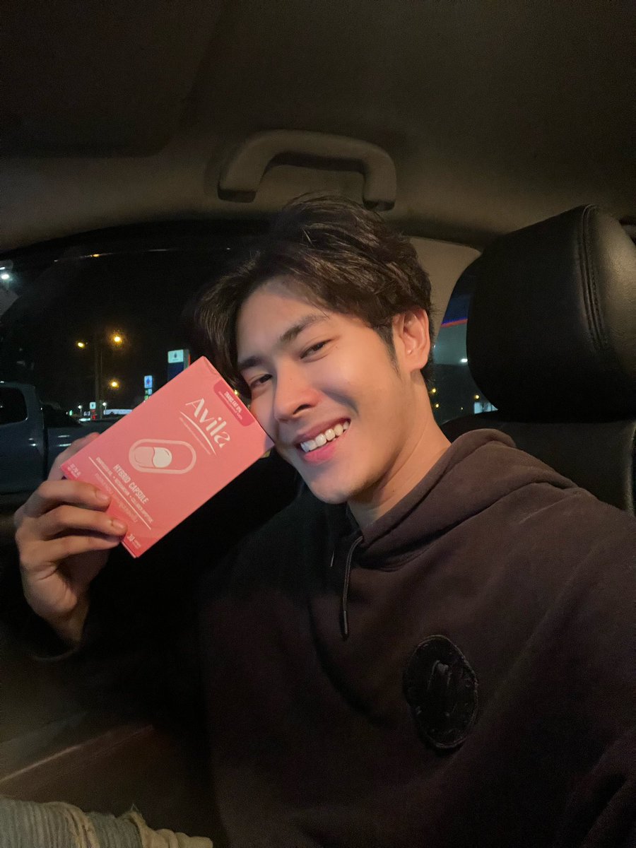 artlantisx's tweet photo. พกไปด้วยตลอด อวิลาคอลลาเจน ผิวใสง่ายๆด้วยตัวนี้เลย 😁 #อวิลาคอลลาเจน
#อวิลาแคปซูลสองชั้นคนรักผิวเท่านั้นที่เข้าใจ
#TimetheseriesxAvila #Avilathailand
#Artsirirach https://t.co/3Nb5HNPCuV