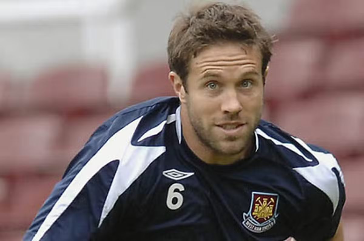 Happy birthday to former defender Matthew Upson and current goalkeeper ukasz Fabia ski! 