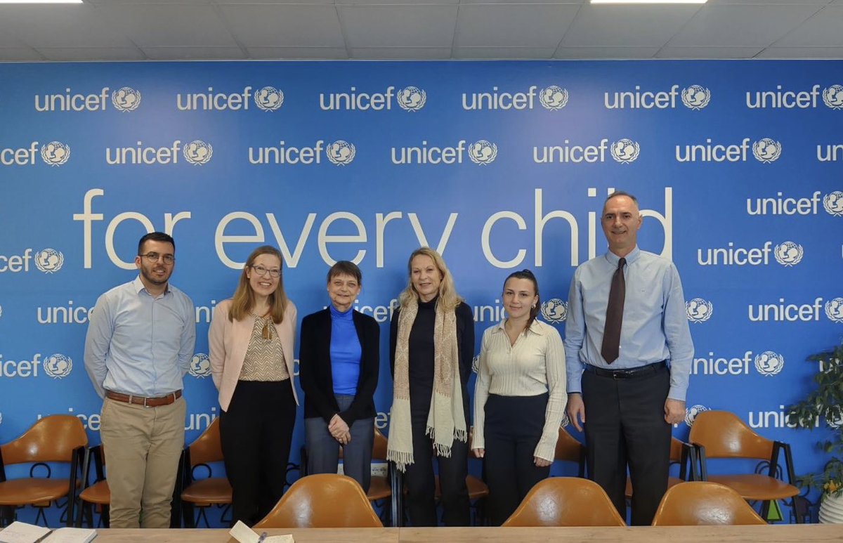 Happy to host Maria Melbing <a href="/Sida/">Sida</a> and Ylva Sahlstrand <a href="/SwedeninKosovo/">Sweden in Kosovo</a> to discuss our joint important initiative on youth engagement on awareness raising around Air Pollution in Western Balkans.
#youth4cleanair