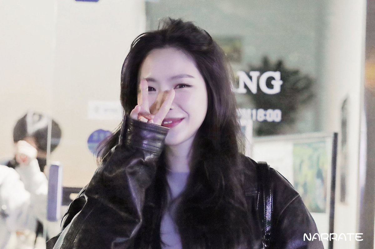 Narrate_naeun's tweet photo. 나은아 데뷔 12주년 너무너무 축하해용!
오늘 오랜만에 만나서 기분이 완전 좋았어요
앞으로도 우리 함께하자!!!
사랑해💗

@Apinksne 
#나은 #손나은 #naeun https://t.co/19PSwBbaxa