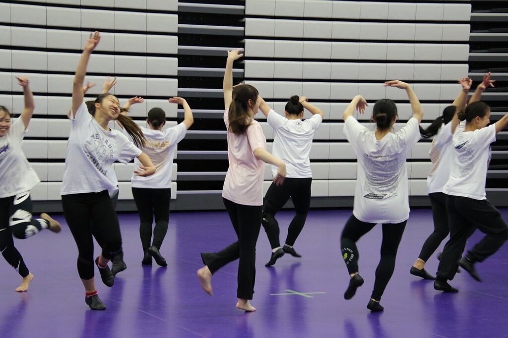 DanceToin's tweet photo. 普段の練習風景の写真を撮って頂きました💃
いつも楽しく目標に向かって練習しています❤️‍🔥 https://t.co/lInPHGLapj https://t.co/If260DQfu6