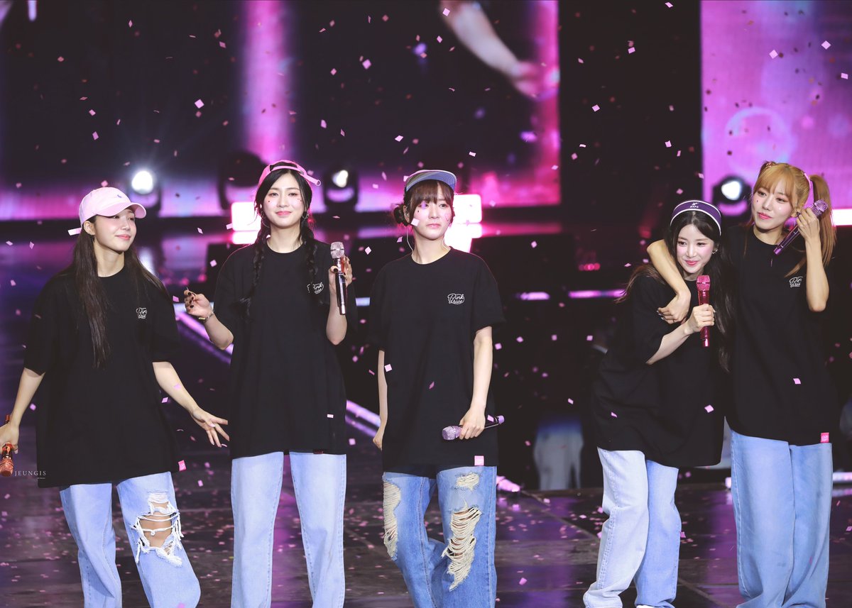 Jeungis's tweet photo. 2023.04.19
앞으로도 판다입니다. 🐼

#에이핑크   #Apink   ⁠ ⁠#정은지  #eunji 
#벌써_12주년_앞으로도_판다입니다
#Apink_12_birthday
@Apink_2011 https://t.co/HhyNjtsTNz