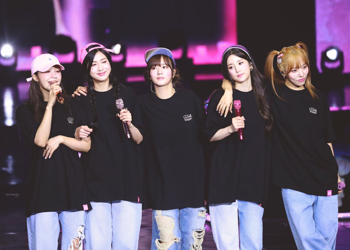 Jeungis's tweet photo. 2023.04.19
앞으로도 판다입니다. 🐼

#에이핑크   #Apink   ⁠ ⁠#정은지  #eunji 
#벌써_12주년_앞으로도_판다입니다
#Apink_12_birthday
@Apink_2011 https://t.co/HhyNjtsTNz