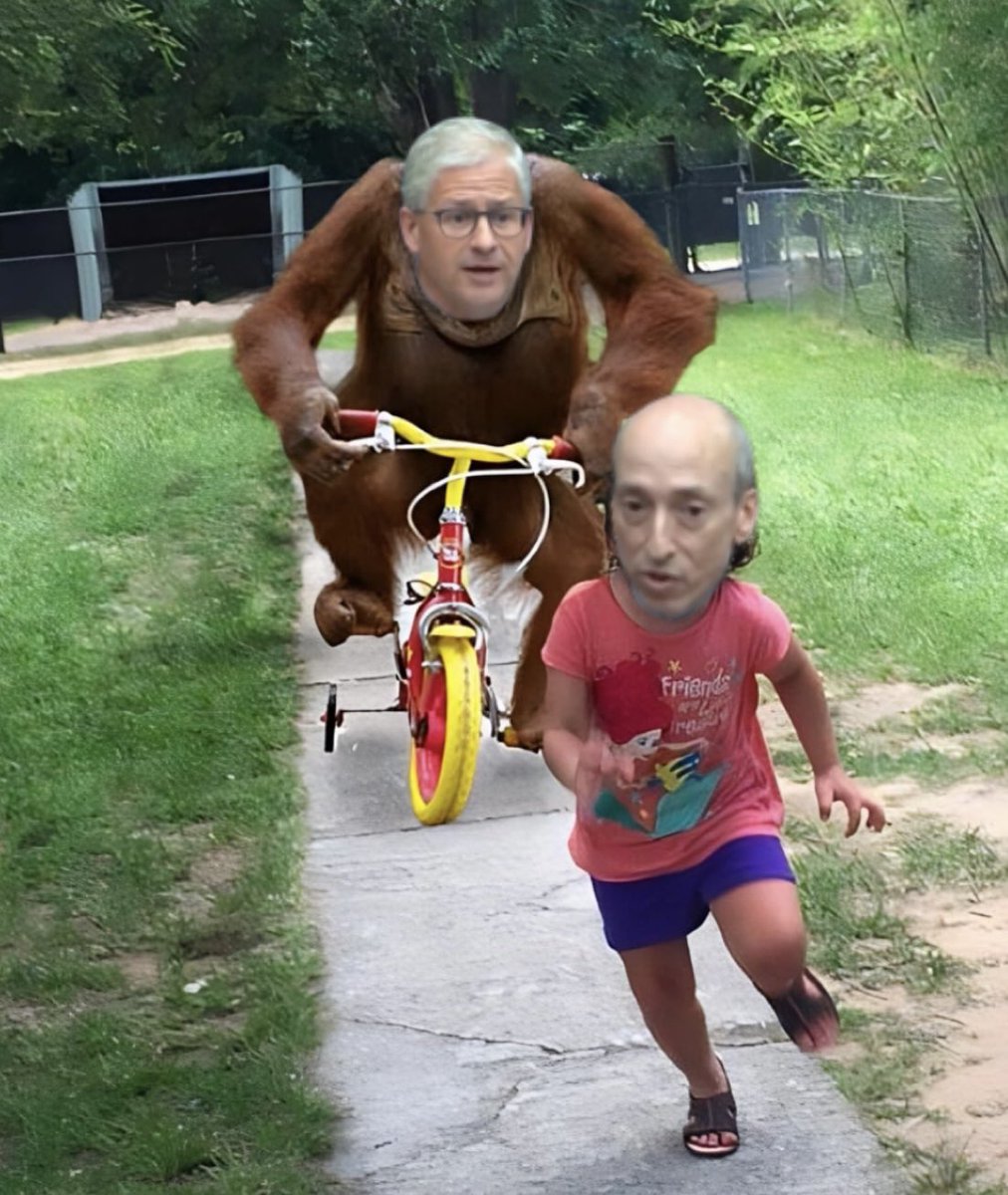 intern's tweet photo. @sassal0x https://t.co/KktsckrSjn