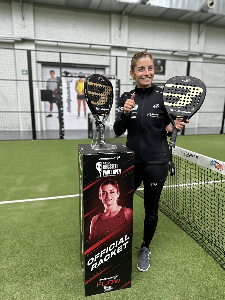 AleeeeSalazar's tweet photo. En Bruselas presentando la pala oficial del torneo: mi FLOW ⚫️🟡🔴 @bullpadelsport https://t.co/RU2ZTptr00