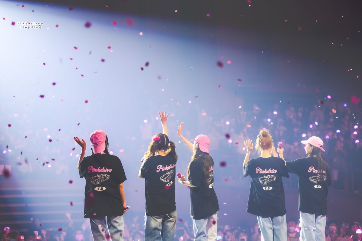 12년동안 고생 많으셨어요
같이 옷고 울고 시간은 알게 모르게 지냈네요
앞으로 무슨일이 있어도 꼭 곁에 있어줄게요
앞으로도 판다입니다

#Apink #에이핑크 #Chorong #초롱 #Bomi #보미 #Eunji #은지 #Namjoo #남주 #Hayoung #하영