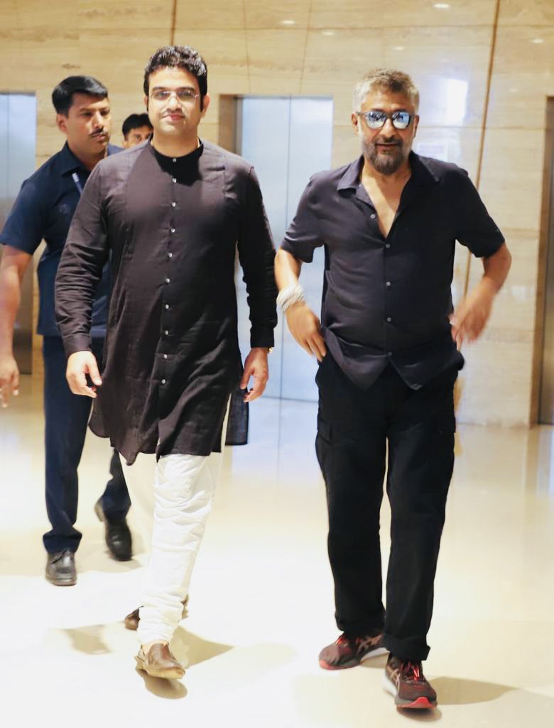 drdevanshupatel's tweet photo. #paruluniversity #vivekagnihotri #filmfestival #filmstudio #pressconference #design #VFDF https://t.co/P1dtYYzXRJ