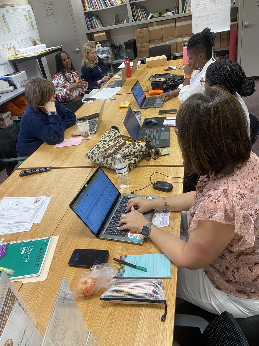 AnisaBusby's tweet photo. Me too! Excuses are not allowed in a learning for all culture. Tell me what you need &amp; I will do whatever I can to get it! Learning &amp; resources for teachers is a priority! We must remove all barriers so teachers can focus on the right work. #SHESU
#SHESALLTHAT
#RuthlessLeadership https://t.co/qUyZuQW5gP