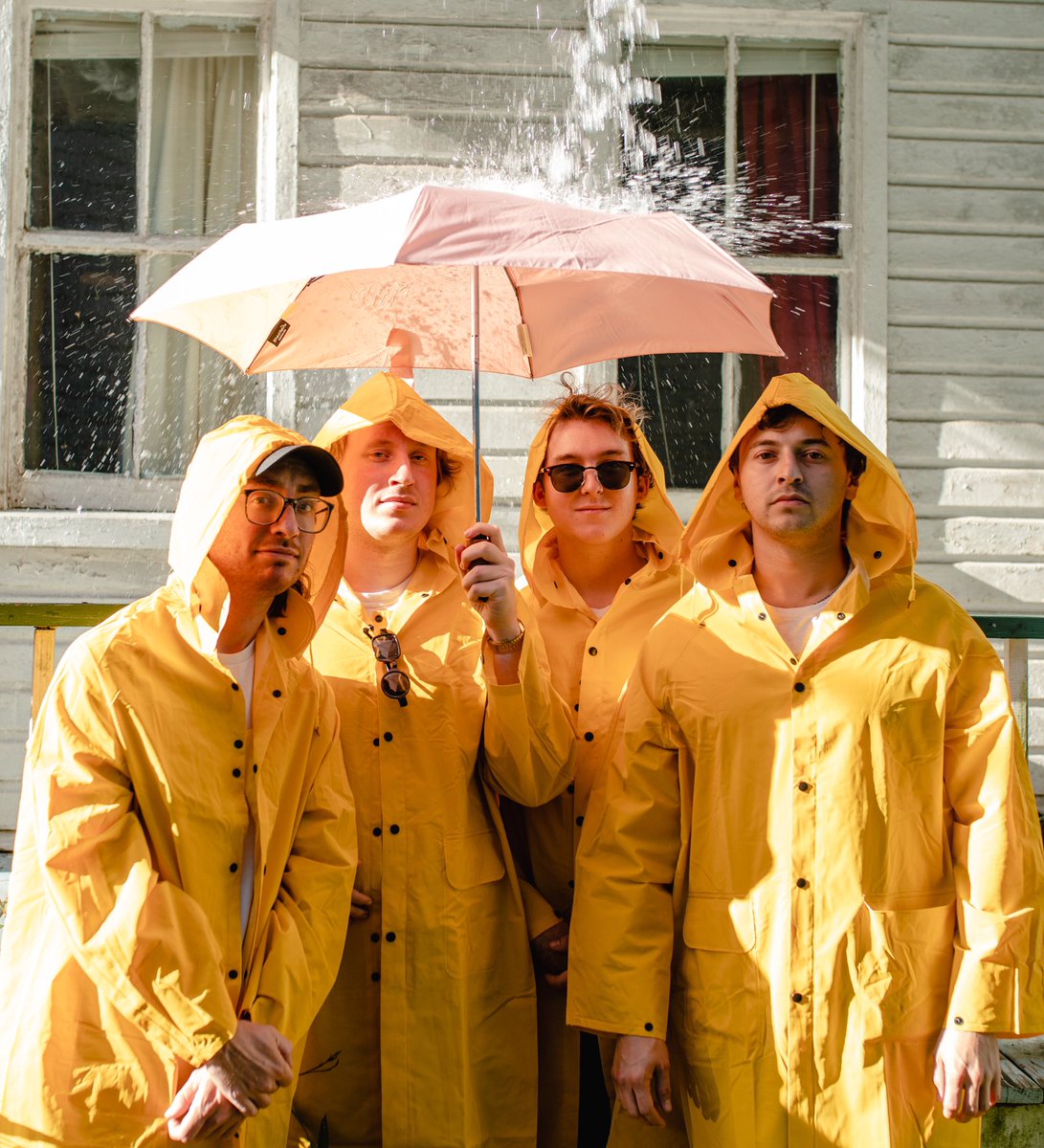 Daddy's Beemer tweet media