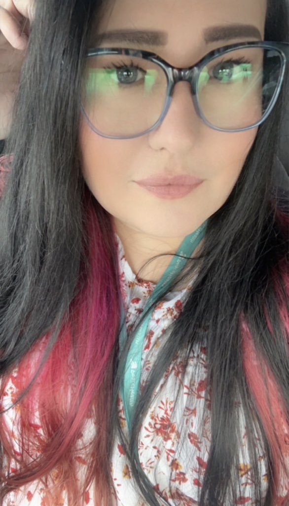 MetalGoddessJen tweet media