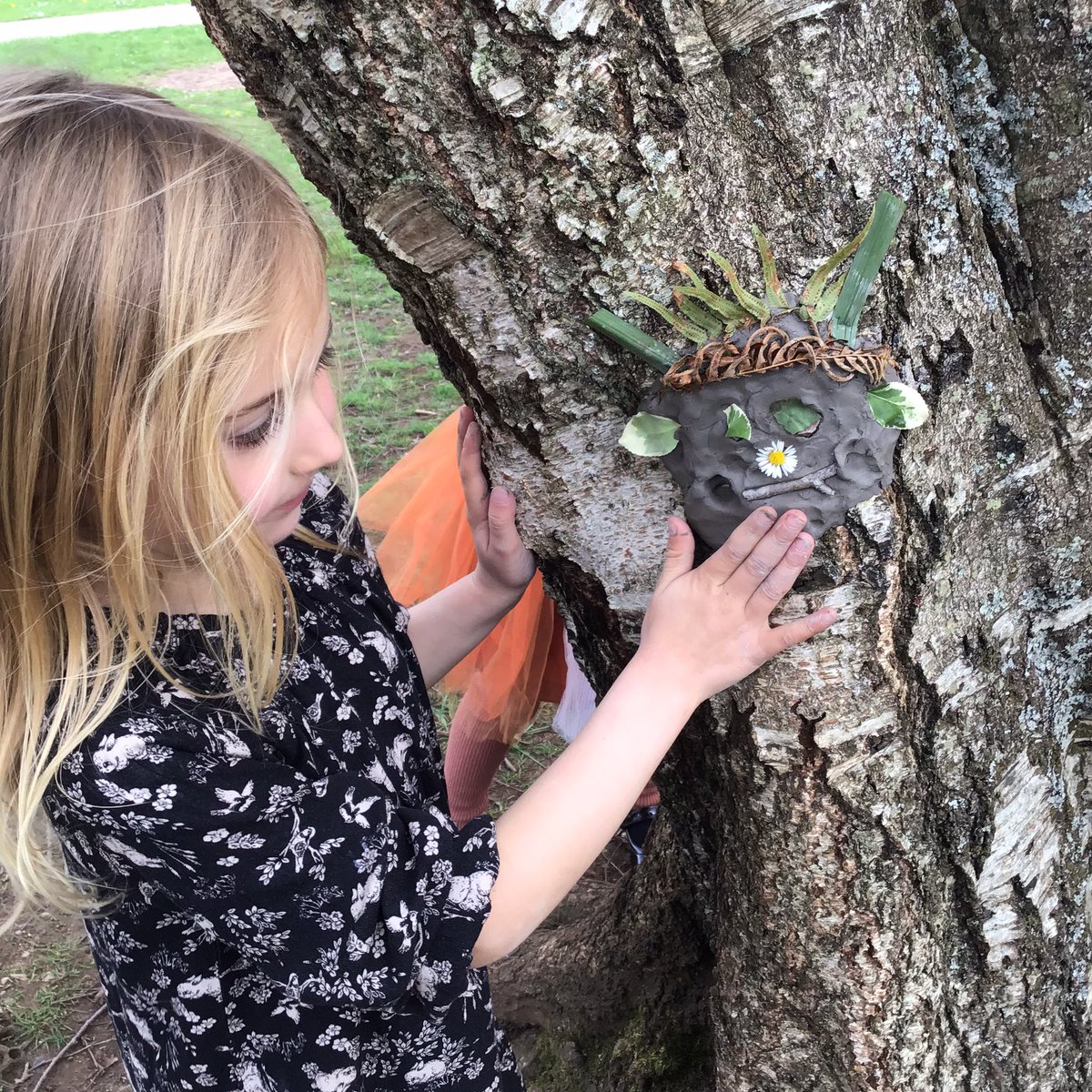 gilwern_school's tweet photo. GilwernYear2 launched their topic today by acting scenes from their book “The last wolf” by #minigrey, building secure shelters and designing/creating clay tree faces. An exciting term ahead for our #enterprisingcreativecontributors #expressivearts https://t.co/h9wEgo8W1y