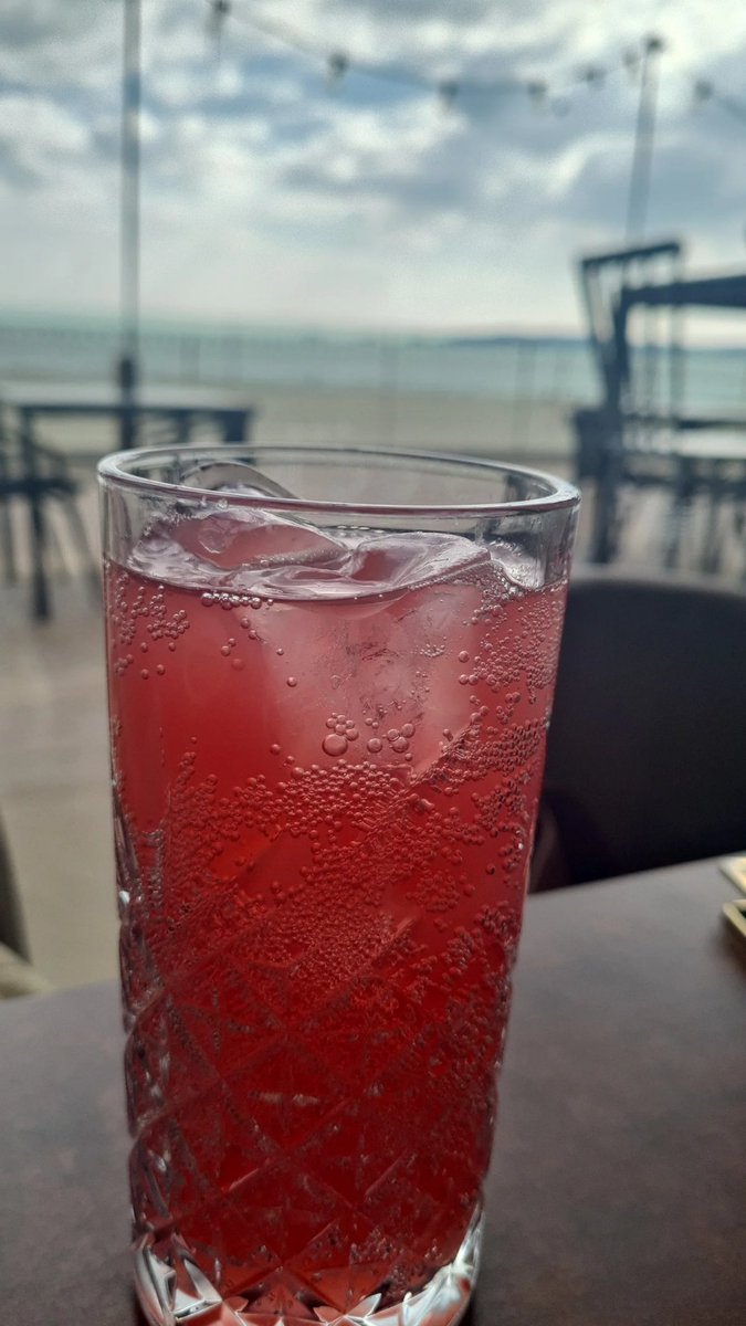 Ailsa_Wales's tweet image. When it's been one of those days/weeks, so a drink and a pretty view is in order #raspberrylemonade #drink #Seaview