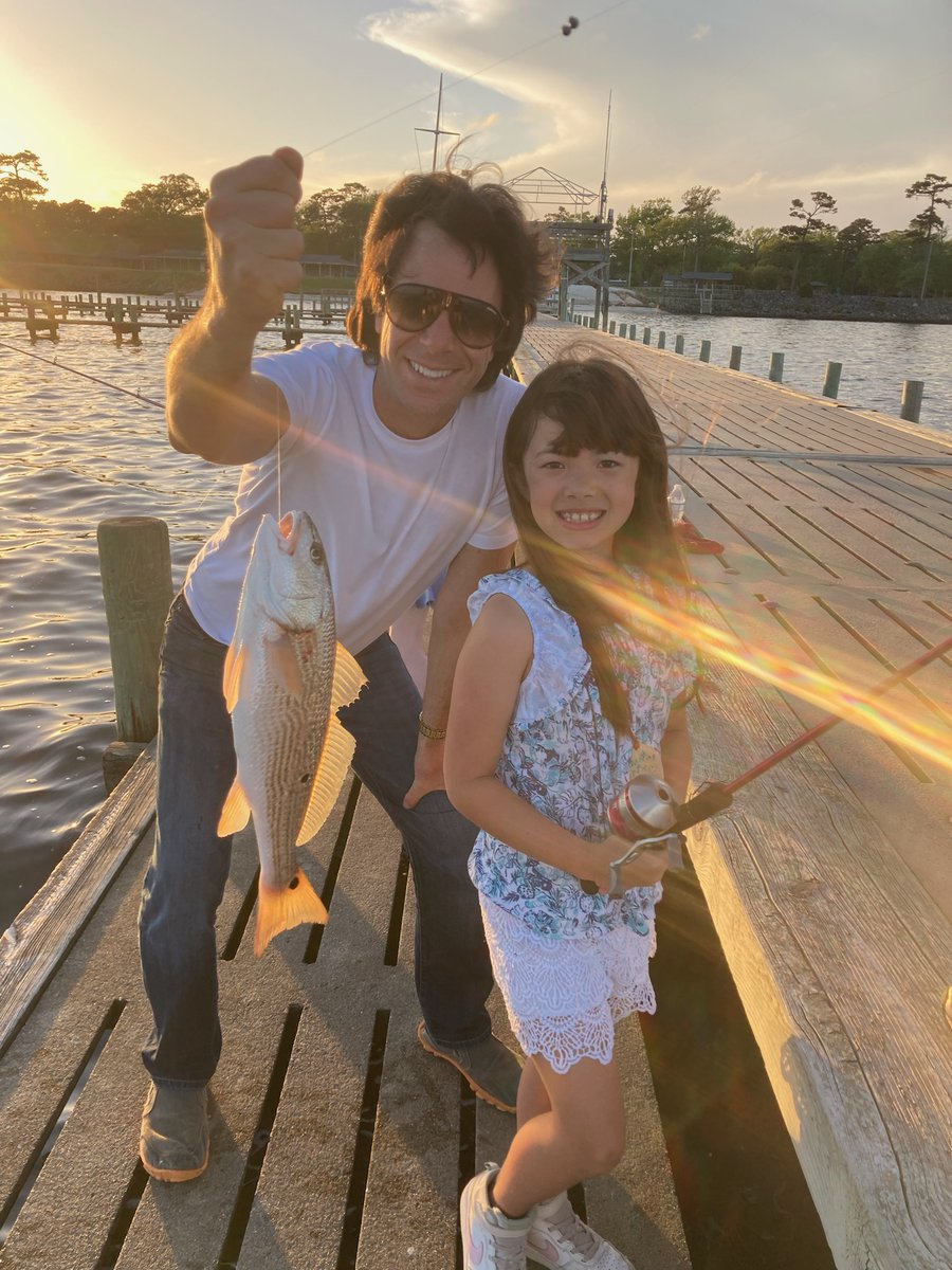 y_guides's tweet photo. Fathers and daughters who spend time together build a foundation of trust and support. They learn more about each other and their respective experiences. And ultimately, they have fun and make memories that last a lifetime. #yguides https://t.co/6SSqsGbdpB