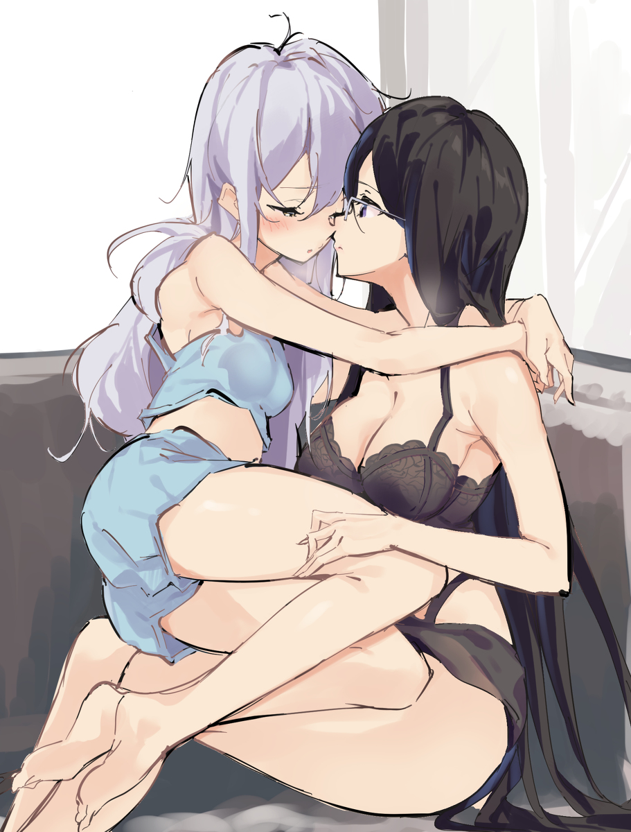 DailyYuriFix's tweet photo. Artist: らむ (Pixiv)
Source: Kozakura x Uruma Satsuki (Otherside Picnic)
#yuri #yurimanga #yurianime #urasekai https://t.co/KkcGFR9brT