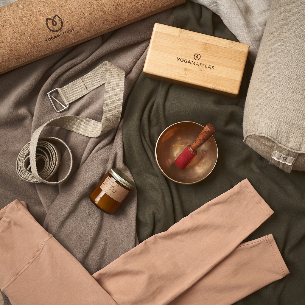 yogamatters's tweet photo. Ahead of Earth Day this Saturday, discover our collection of earthy hues and simple sustainable swaps to care for both people and the planet through the link: https://t.co/1odnxo8VW9 https://t.co/PekK9aejKR