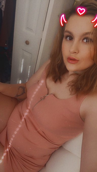 Gonna be on MFC come check me out 😊 from 10:30am-3pm central time 💗 https://t.co/K3U1gE3F6E<a href="/tag/skype"class="tags"><span>#skype</span></a>