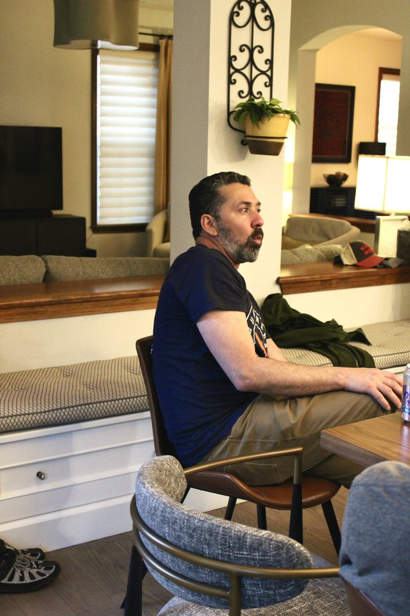 VictorBencomo_'s tweet image. Last night, I sat down with students and parents from East High School to have a discussion about gun violence prevention in Colorado and nationwide. I am excited to work with people from my community to #EndGunViolence