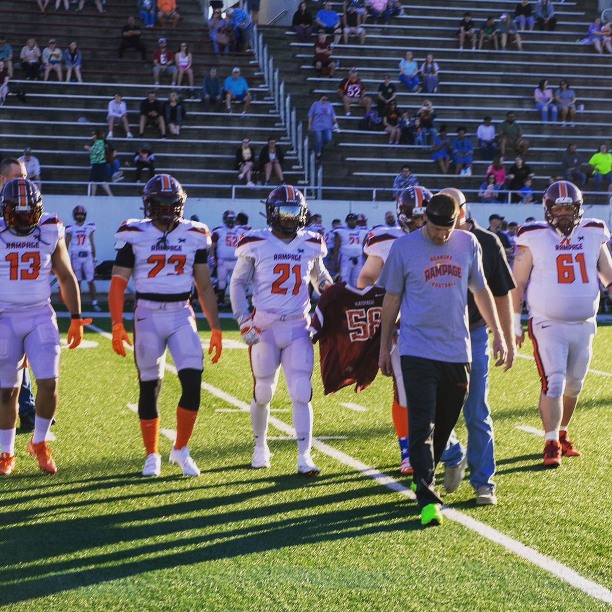 BravestFootball's tweet photo. ๐ช๐ณ๐จ๐บ๐บ ๐จ๐ช๐ป โข The @RoanokeRampage surprised us with a presentation at the coin flip. A team signed Rampage jersey bearing the number 58 for our recently fallen alumni Phil Tufano. Beautiful gesture, and a great honor for a great man #ForPhil #58 https://t.co/4siIJOjN14