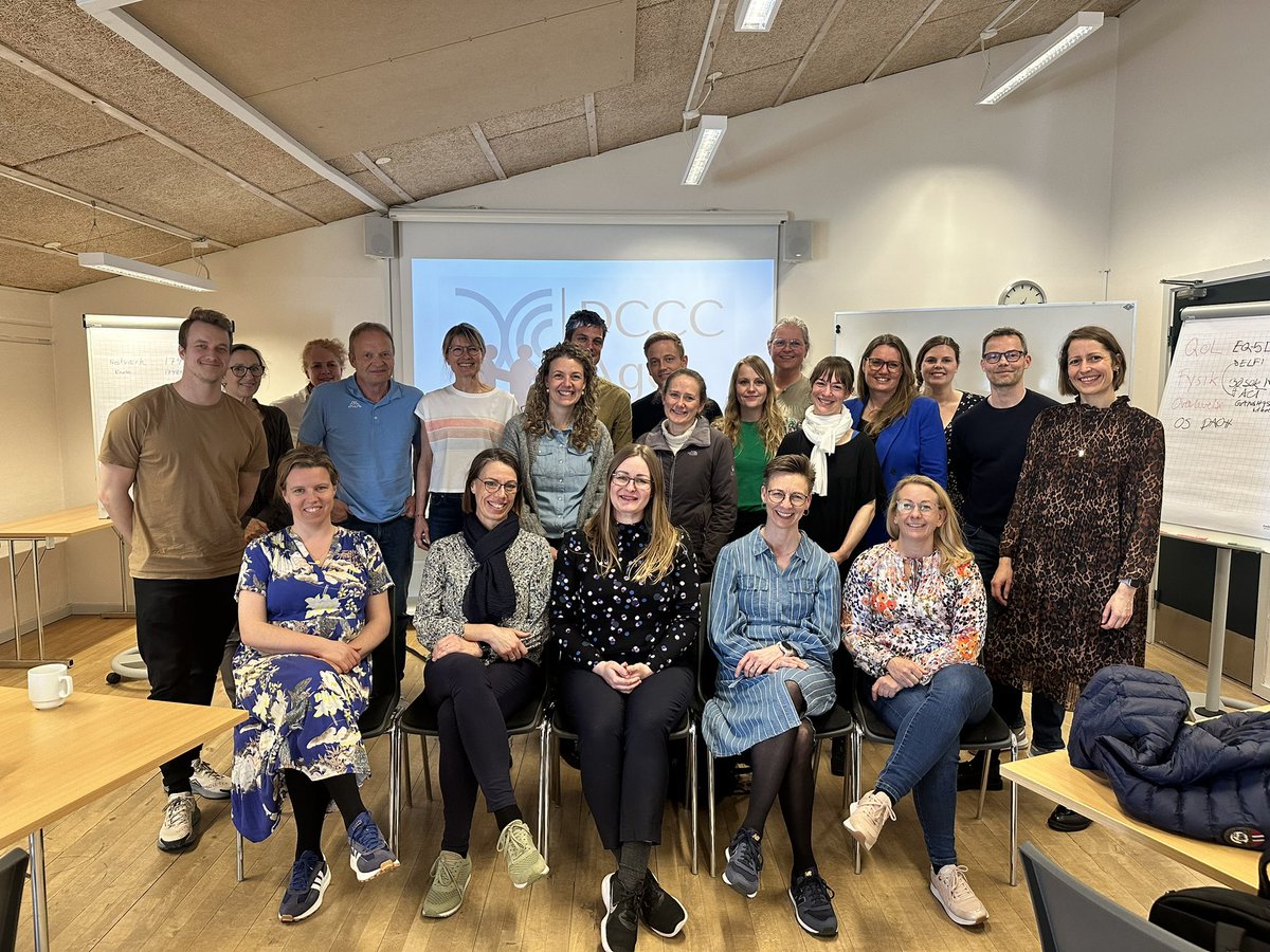 DcccAge's tweet photo. Should universal endpoints be employed in future Danish oncogeriatric studies and how should these endpoints be assessed? How can we incorporate shared decision making in oncogeriatric research? Great input and discussion @DcccAge annual meeting! #gerionc #CancerResearch https://t.co/acLSlK8Dze