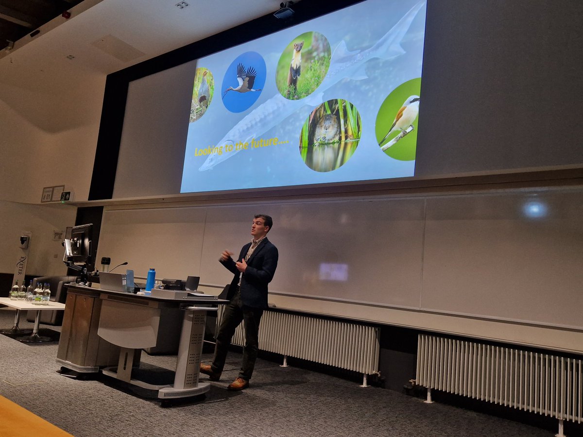 hannahrewilding's tweet photo. Brilliant talk by @JimBliss11 about beavers at @lowthercastle, bringing lots of benefits to the farm (logistical , economic + environmental). Loved hearing that kingfishers have appeared for the first time since beaver ponds were formed. Super cool. #BeaverConference2023 https://t.co/7QeU3X5HRS