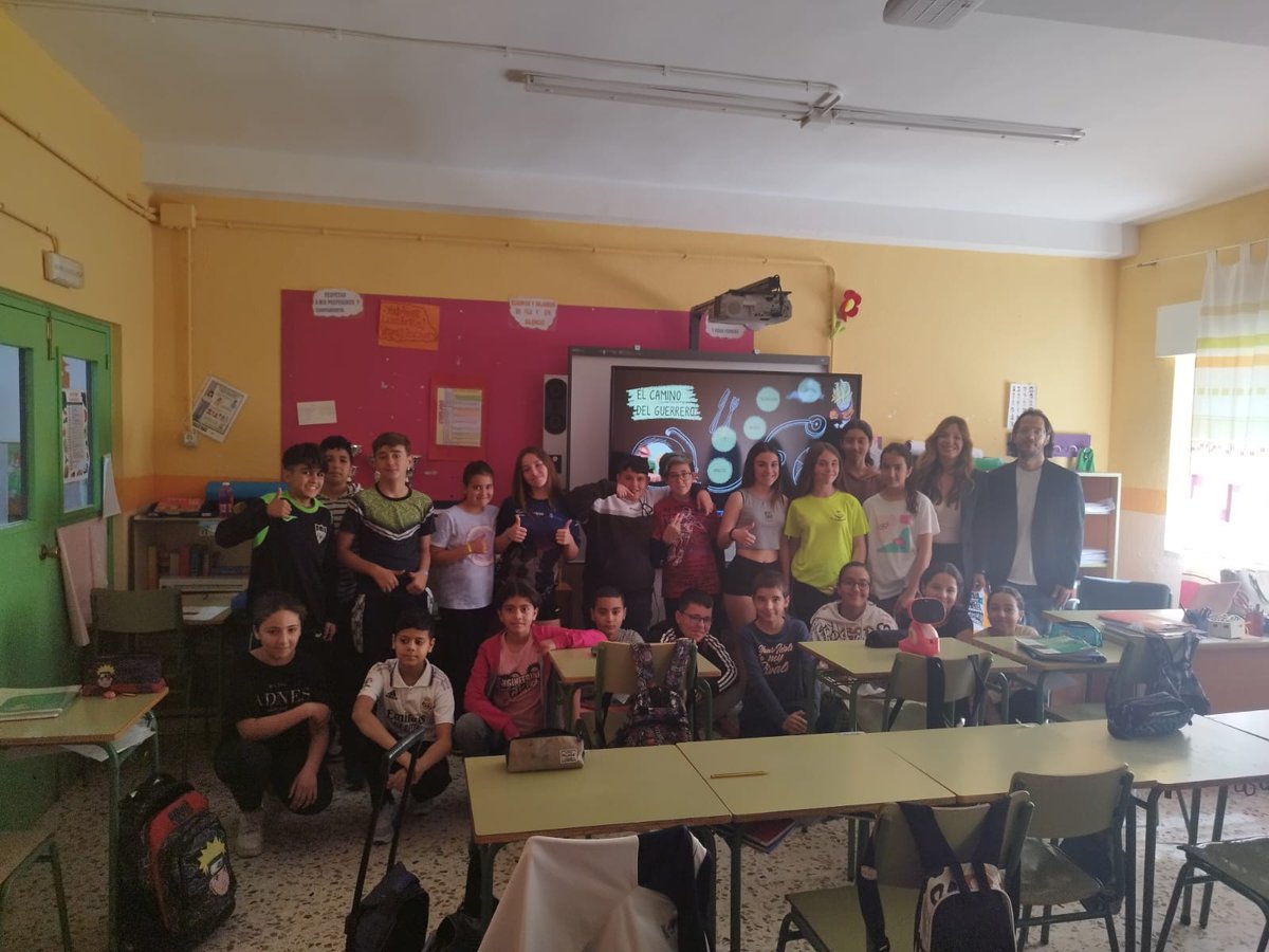 AznarRomera's tweet photo. Muchísimas gracias por tanta participación y tantos niños involucrados y familias en aspectos como la diabetes, hipertensión,  salud mental, tóxicos...en el Curso SHC Camino del Guerrero con el Dr Martínez.  Gracias por vuestra gran participación. Y enhorabuena a los premiados! https://t.co/1blCBCcouM