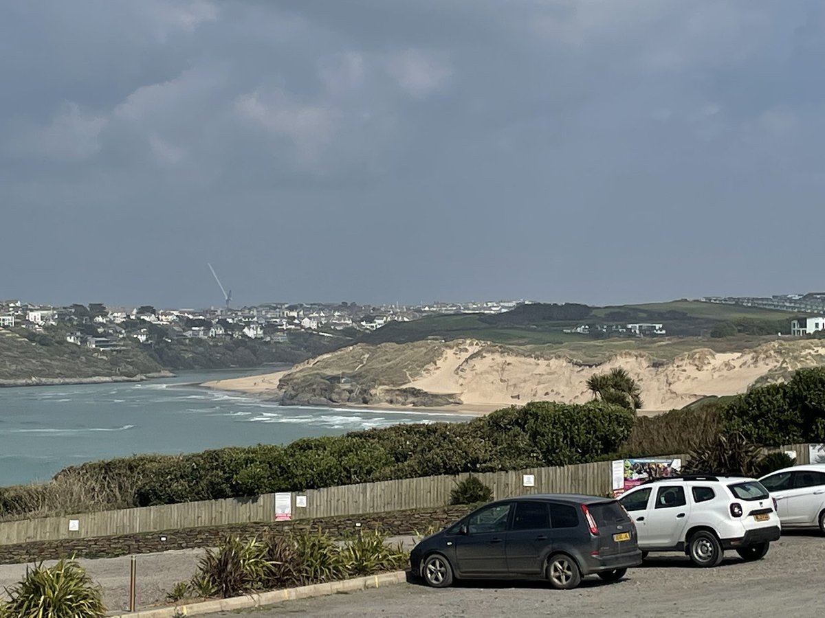 K9Caravanning's tweet image. Sat outside the @BowgieInn enjoying the views of #crantock beach with a nice pint of #properjob from @StAustellBrew