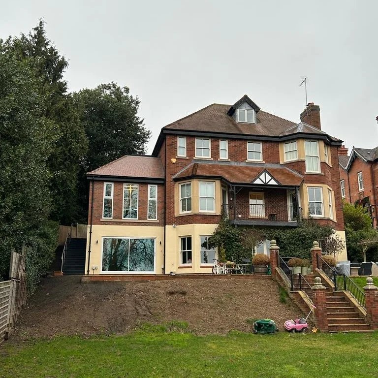 CrowngateBuild's tweet image. Internal and external shots as we head towards completion at the extension project in Kenilworth

#basementextension #internalrenovation #extensionbuild #crowngateconstruction