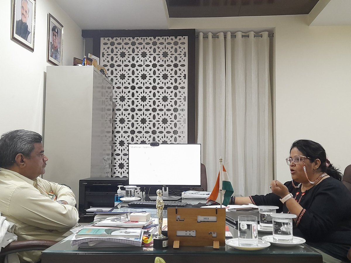 bsgnhq's tweet photo. A #partnership meeting was held on April 15th, 2023, at the National Headquarters of the Bharat Scouts and Guides, with Ms. Monica Mourya, Social Behavior Change Officer at #UNICEF Madhya Pradesh, and the Director and other officials of the Bharat Scouts and Guides. https://t.co/mXw7FRRoHD