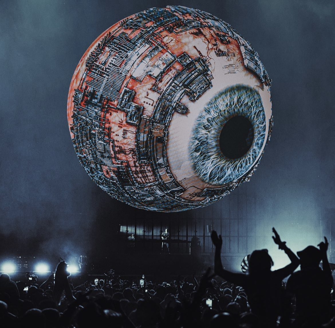 Coachella just uploaded a few 4K stream clips on YouTube from <a href="/ericprydz/">Eric Prydz</a> HOLO 👁️

Hoping for the full set upload but there’s more vids on our IG too | 📸: <a href="/Samneill_photo/">Sam Neill</a> dncgastrnt.co/coachella