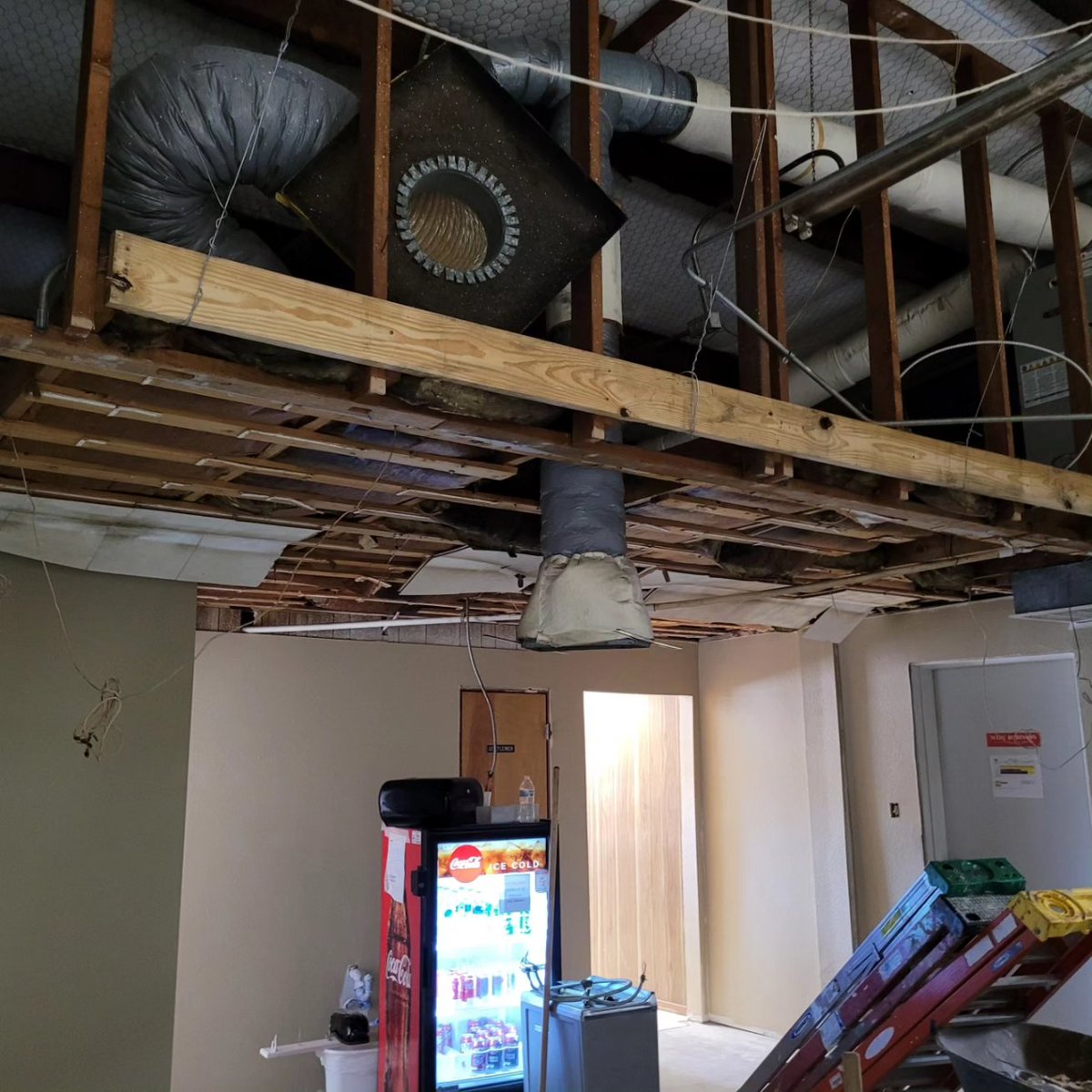 trinity_ed's tweet photo. Renovations are underway in the TVCC Agriculture Ranch Management building....we are so excited for the new look!!! 👌👌
#tvccworkforce #wearetvcc https://t.co/MeHQWu3ACi