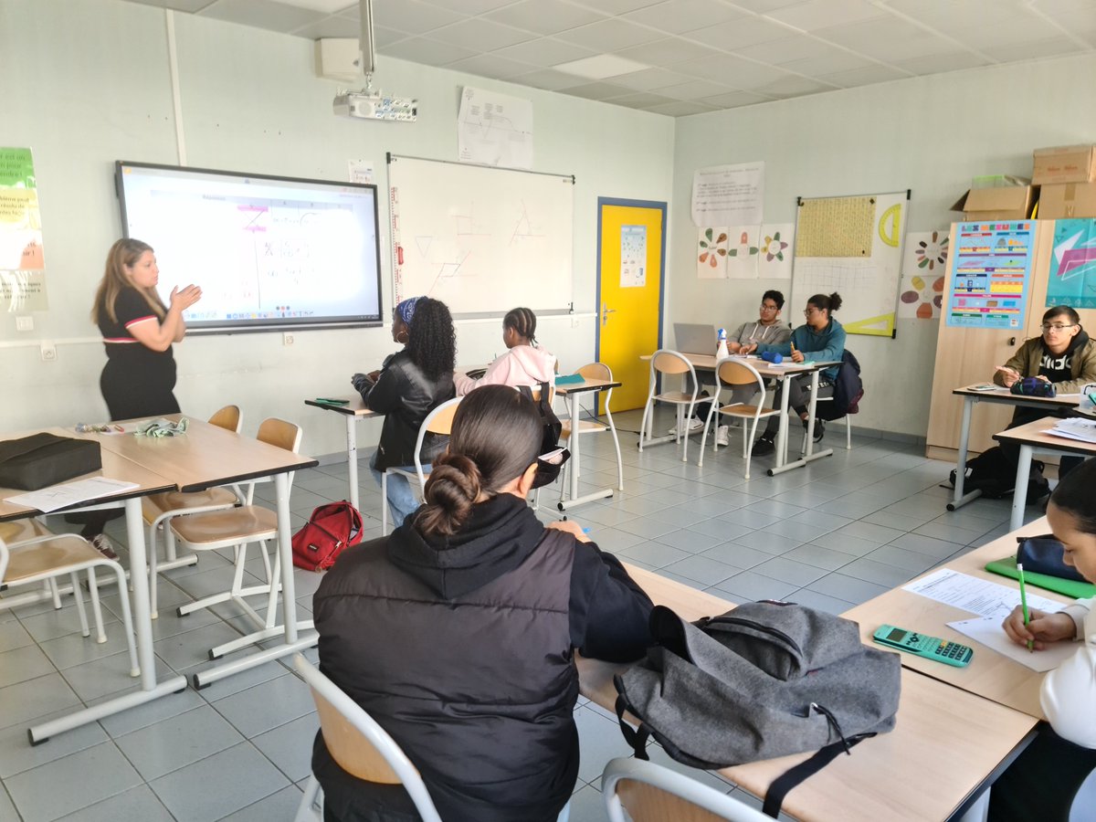 College_Jaubert's tweet photo. Plus de 100 élèves ont participé à l'Ecole ouverte du @College_Jaubert . 7 ateliers: Prépa Brevet, Découverte du Monde marin,Théâtre, Multisport, Création-Décoration, Sucré-Salé, Engagement-Citoyenneté https://t.co/098j0hfmWS
