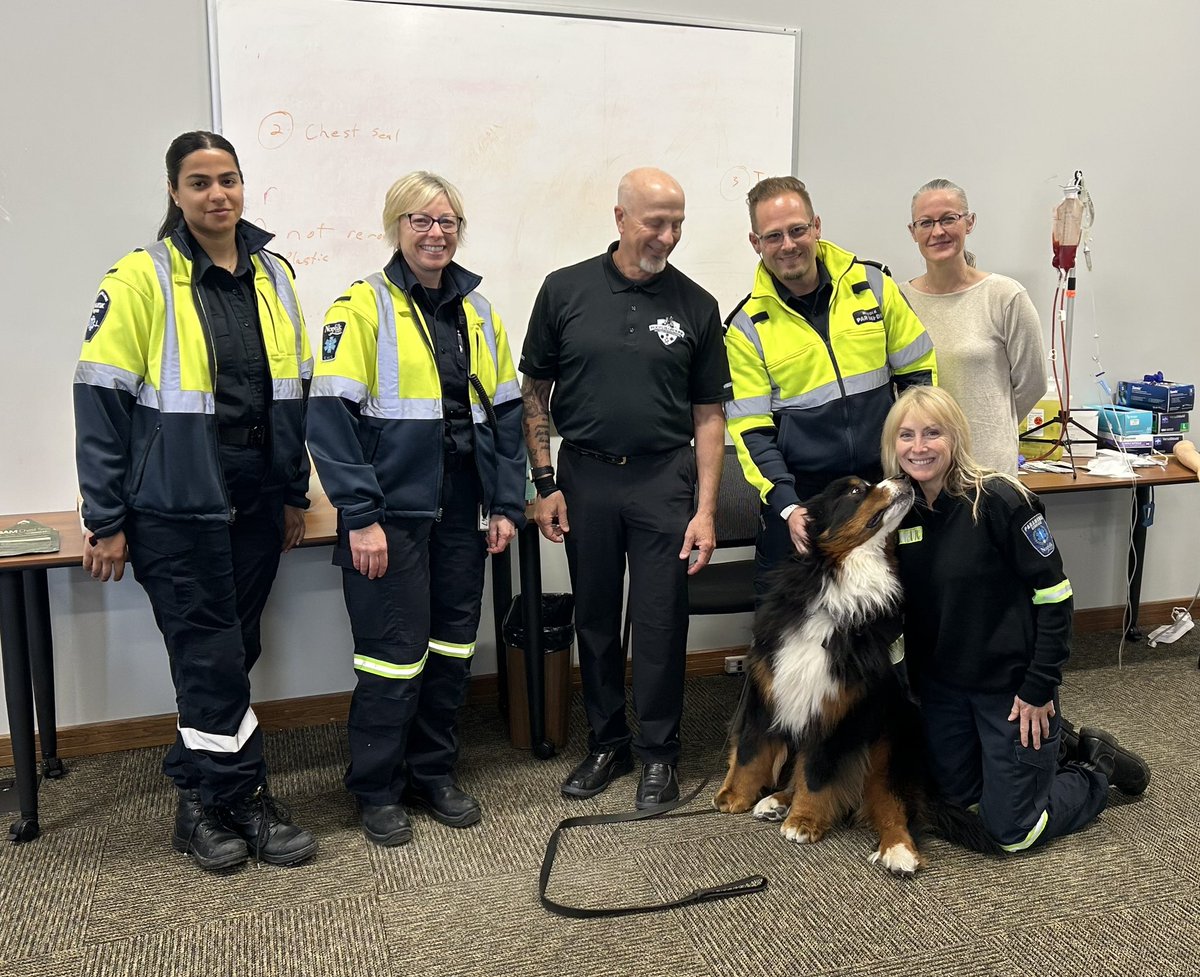 NorfolkEMS's tweet image. An AMAZING visit today from Jamie and superhero doggie Tucker from @BootsOTGround - thanks so much for brightening our day and sharing your information!