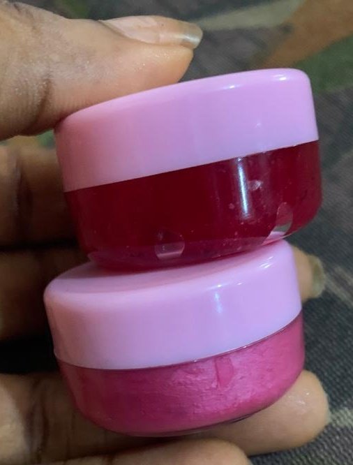 Praisey19's tweet photo. Reviews don't lie... Our Pink lips balm and scrub is available for immediate pick up.
https://t.co/DwlxOTvt07 for enquires and order
Get the beauty...
#beauty
#pinklips
#pinklip
#Pink #pinklip
#lips https://t.co/3DgpRlUp9c