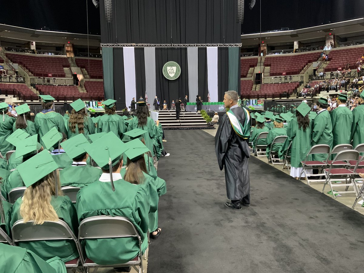 dublinalumni's tweet image. Dublin Alumni! We are gathering short video testimonials (use your phone! 30 seconds-2mins) for the upcoming LEADublin teacher development conference.

Thank a teacher or talk about how they impacted your life. Due April 28th. Submit here: bit.ly/3mJ7ZWK