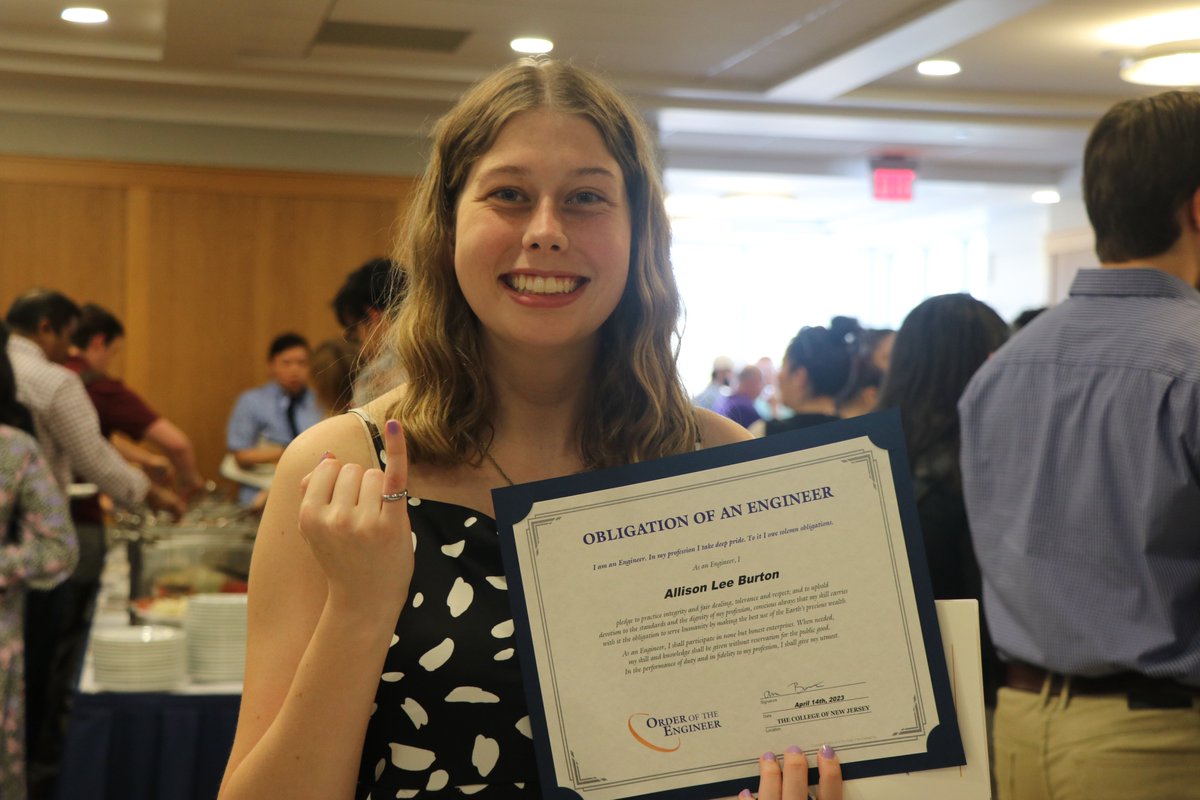 EngineeringTcnj's tweet photo. The first of many senior celebrations to come, #TCNJEngineering students and their families gathered last Friday for the Order of the Engineer induction ceremony. #TCNJ #seniors #engineers #OrderoftheEngineer https://t.co/dSAR5grZj2