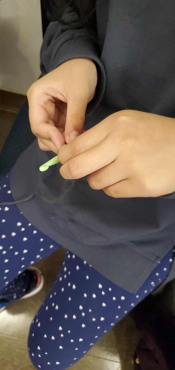 DPCDSBpowerMEup's tweet photo. Students from @stthomasmore19 teaching students to #crochet #dpguidance #dppowermeup https://t.co/p0an6bZGHI