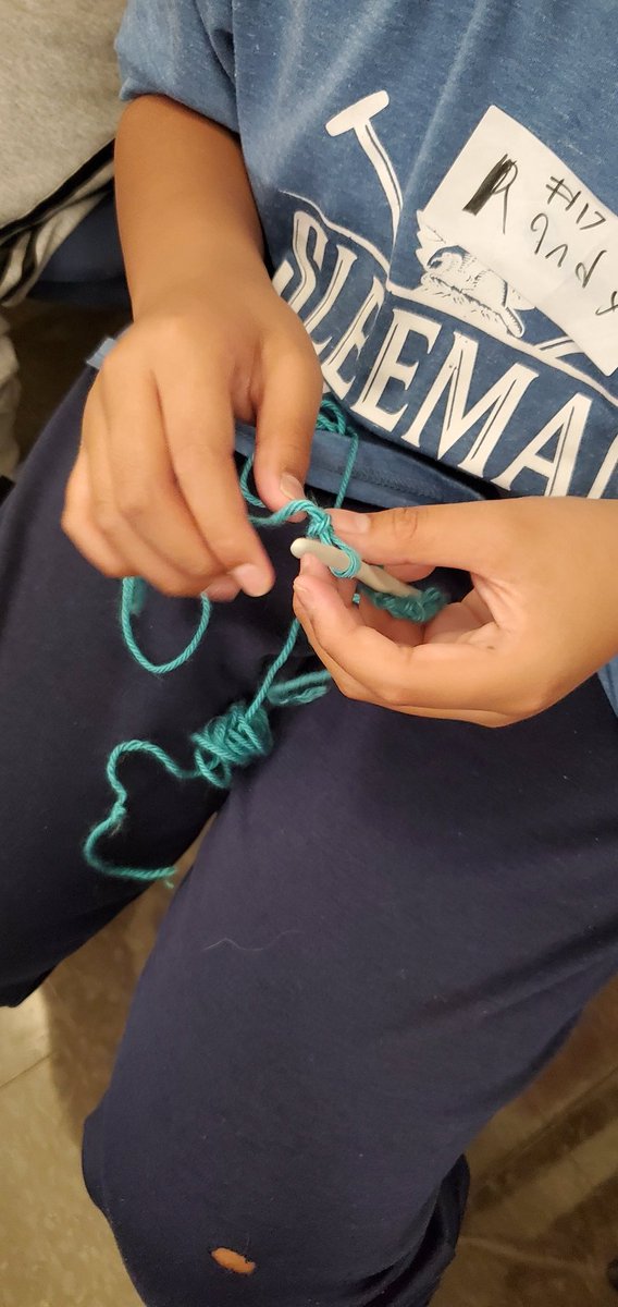 DPCDSBpowerMEup's tweet photo. Students from @stthomasmore19 teaching students to #crochet #dpguidance #dppowermeup https://t.co/p0an6bZGHI