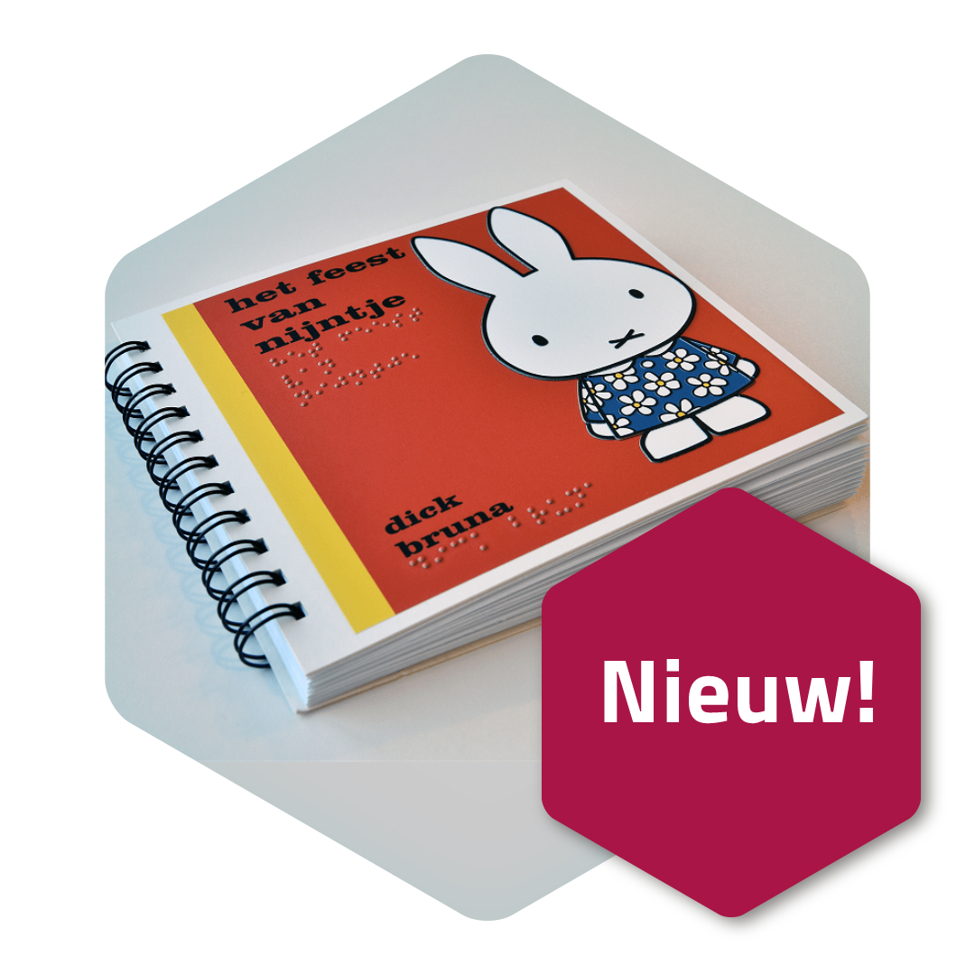 Nieuw in de collectie! Voelboeken van nijntje voor blinde kinderen. Een vijftal titels van nijntje zijn voorzien van voelbare tekeningen en van tekst in braille en zwartdruk. Meer weten? Ga naar passendlezen.nl/nijntje