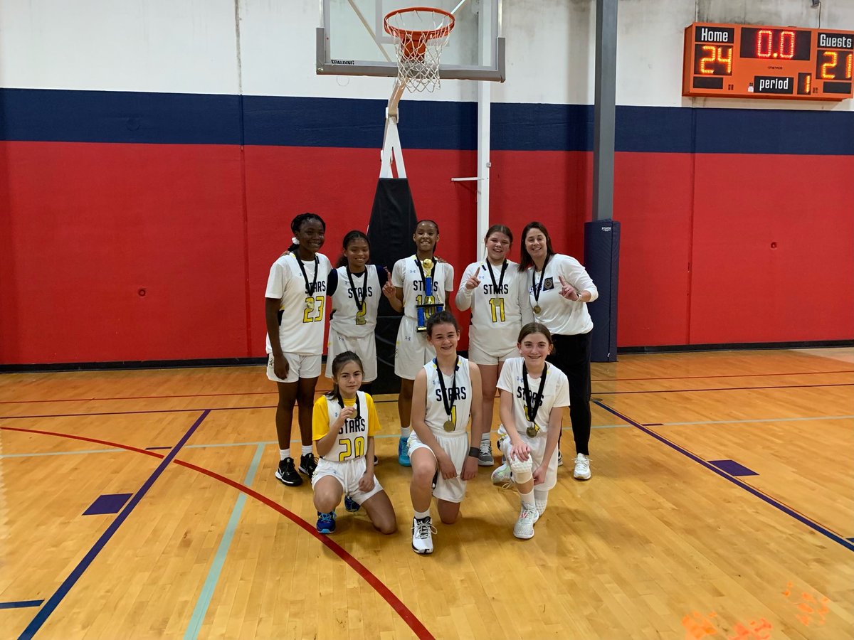 Next up is Coach Amy Simmons' NORTH 5th Girls, who went 4-0 and were champions of the MSYS tournament! Excellent job, Coach Simmons and Ladies!

#morethan