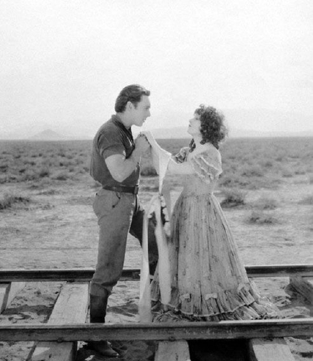 nave on Twitter "1920年代フォックスのスター、ジョージ・オブライエン(18991985)は今日4月19日が誕生日