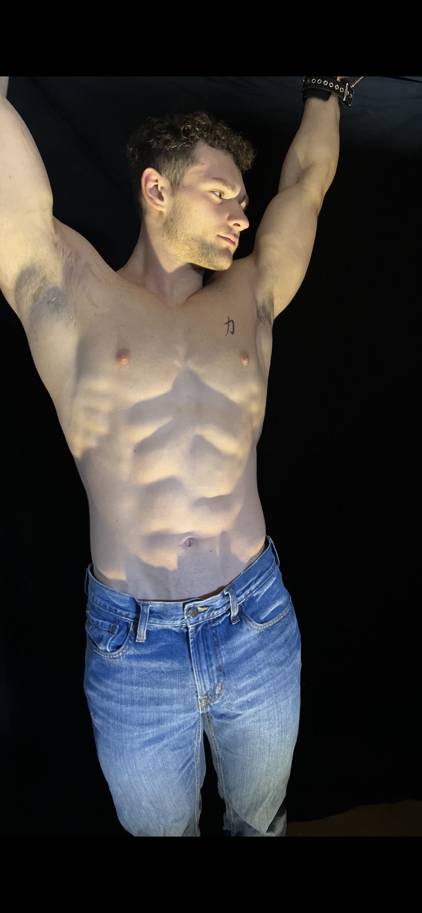 Alpha Zack в X: „The abs you crave all day t.co11ycAsDSXf“  X