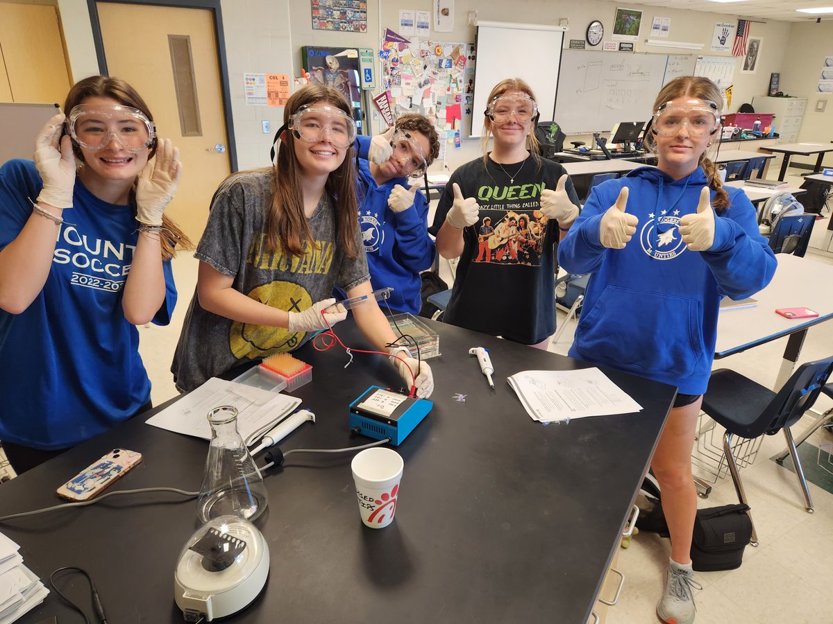 RHSMounties's tweet photo. AP Bio completing the 2nd day of the Chopped (DNA editing) Lab.
#TheCuttingEdge! #APBioROCKS https://t.co/TFP1MjkJLp