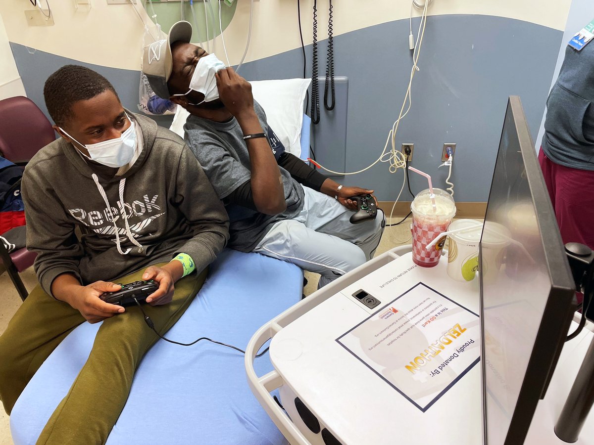 GamersOutreach's tweet photo. Nothing makes the time fly by better than gaming with your duo ☺️

Shoutout to the @Zeldathon community for making new play experiences possible at Nemours Children's Hospital in Wilmington, Delaware! 🎮 https://t.co/DPIyTMvf8m