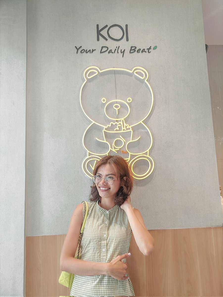 hazangjoy's tweet photo. One fine afternoon at BGC 💕 https://t.co/3ltKFCzYsU