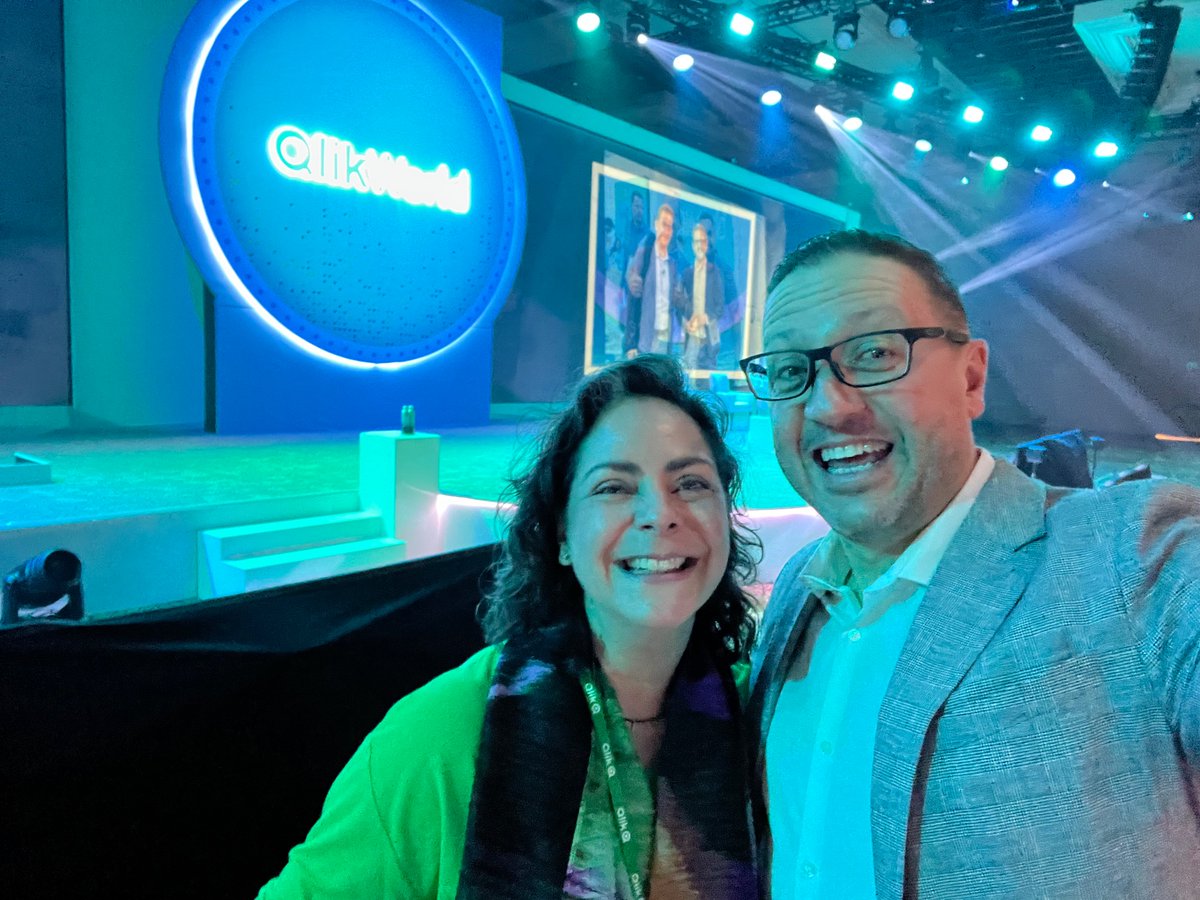 Getting ready with <a href="/jeannineboot/">jeannineboot</a> to kickstart our #QlikWorld <a href="/qlik/">Qlik</a>