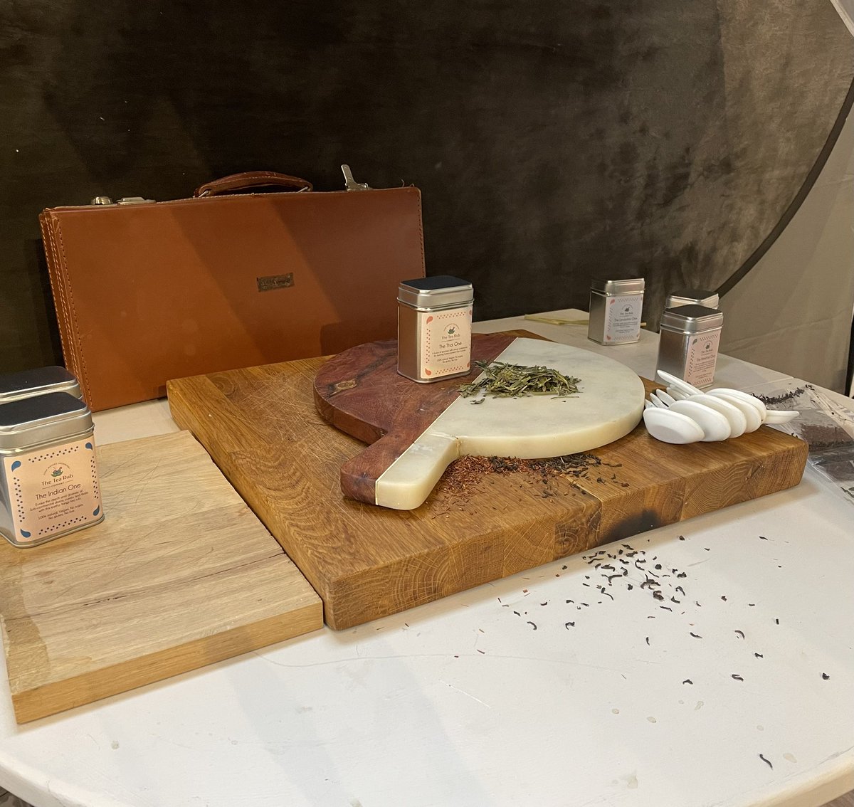 michael_taggart's tweet photo. Doing a bit of product photography with the legendary @martinbamford of @bearcontentden. It’s for the imminent launch of our new company, @TeaRub. https://t.co/xUGY5gtJyF