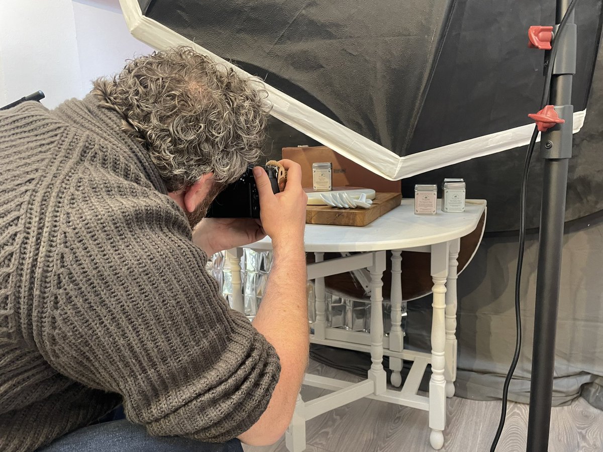 michael_taggart's tweet photo. Doing a bit of product photography with the legendary @martinbamford of @bearcontentden. It’s for the imminent launch of our new company, @TeaRub. https://t.co/xUGY5gtJyF