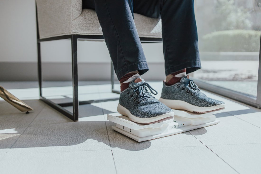 theXRman's tweet photo. One speaker in today's #RXXR session is Rick Tett, who has invented a foot controller that can be used for 2D (pancake) and VR experiences - for use in gaming, medical, and life in general.
@hobolocoinc 
Come join us to learn more https://t.co/WQ0BywUaZr
