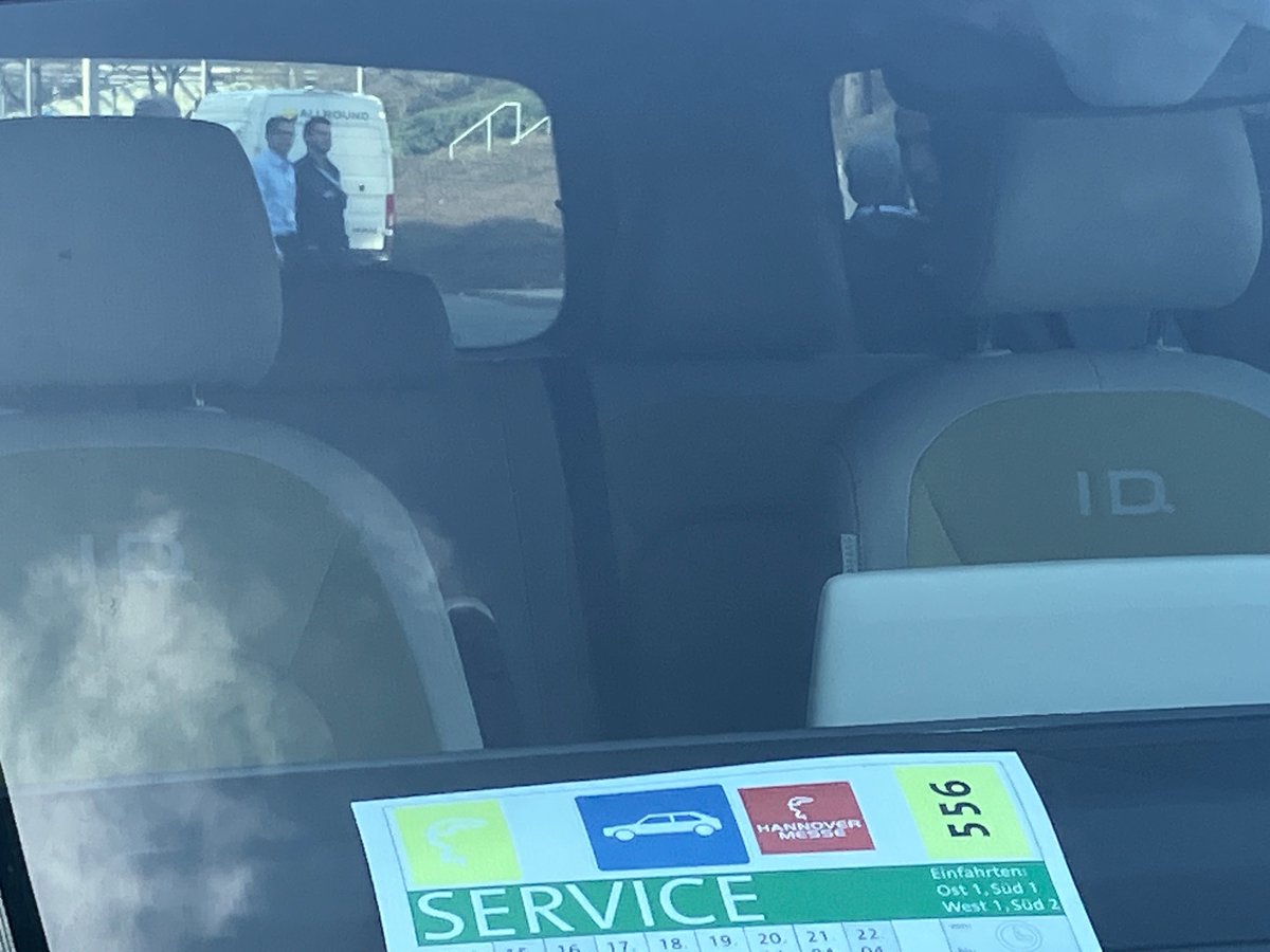sfales7's tweet photo. Spotted a VW ID. Buzz in the wild today. Looks great in person. This was a five person model that had plenty of room in the rear. Hopefully they will bring a seven passenger camper version to the US! https://t.co/LCYujmCj7Z