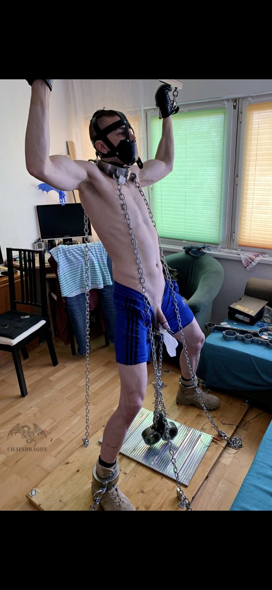 BondageUniforms tweet media